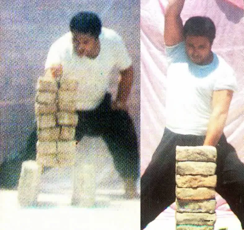 شکستن اجسام سخت در سمبکالاه با دست